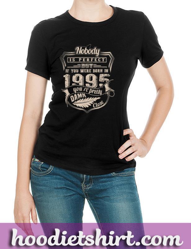 25Th Birthday Gifts Vintage Made In 1995 Classic Men Women T Shirt