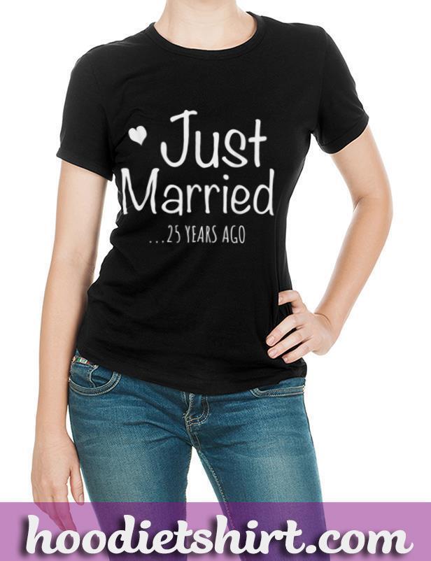 25th Wedding Anniversary Gift Just Married 25 Years Ago 1995 T Shirt